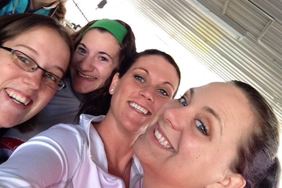 Melissa Jahnke with female skydiving friends