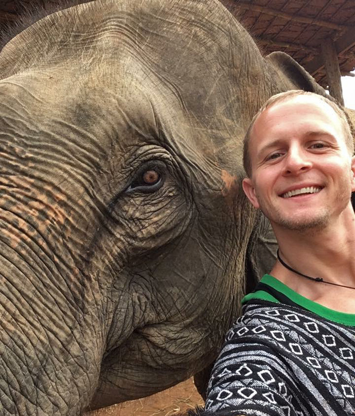 skydiving instructor luke pinion with elephant